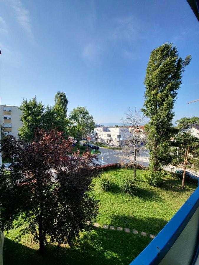 Dolly Apartment Airport Velika Gorica Bagian luar foto